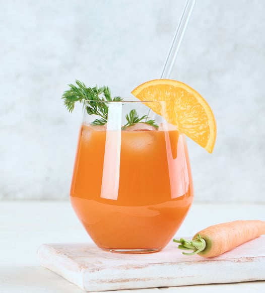 smoothie-verano-bronceado-naranja-zanahoria